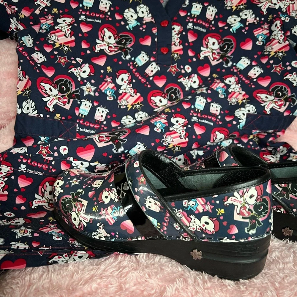 tokidoki by Koi Scrub Top in Size Medium - Picture 6 of 6